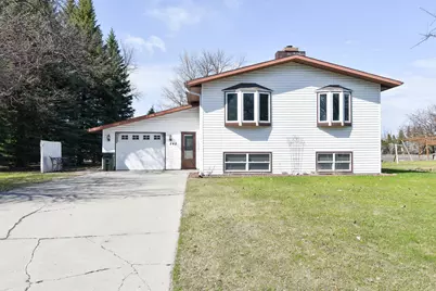 245 E Pleasant Avenue, Warren, MN 56762 - Photo 1