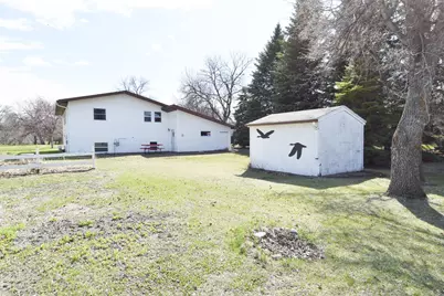 245 E Pleasant Avenue, Warren, MN 56762 - Photo 29