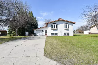 245 E Pleasant Avenue, Warren, MN 56762 - Photo 33