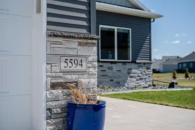 5594 43rd Street S, Fargo, ND 58104 - Photo 3