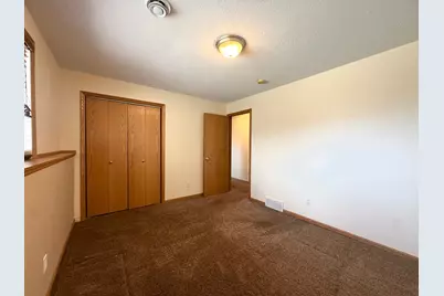 1611 Oakwood Drive, West Fargo, ND 58078 - Photo 15