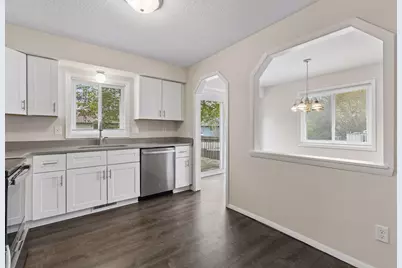 7516 Louisiana Avenue N, Brooklyn Park, MN 55428 - Photo 13