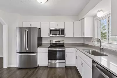 7516 Louisiana Avenue N, Brooklyn Park, MN 55428 - Photo 11