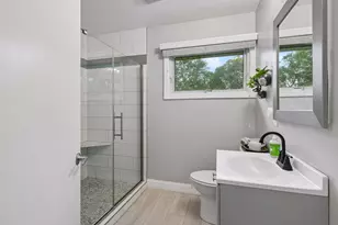 1917 Dixon Dr, Bloomington, MN 55431 - Photo 29