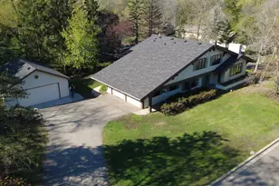 15221 Crestview Ln, Minnetonka, MN 55345 - Photo 43