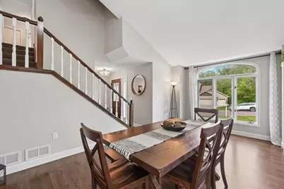 12054 Gantry Lane, Apple Valley, MN 55124 - Photo 5