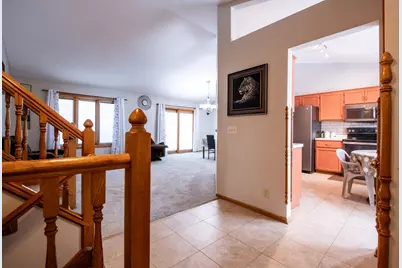 9136 Georgia Avenue N, Brooklyn Park, MN 55445 - Photo 5