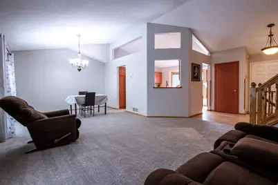 9136 Georgia Avenue N, Brooklyn Park, MN 55445 - Photo 7