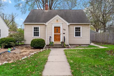 752 Hoyt Avenue W, Saint Paul, MN 55117 - Photo 1
