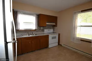 653 N 2nd St, New Richmond, WI 54017 - Photo 17