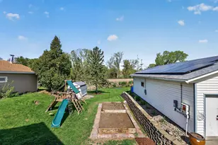 512 Broadway St S, Jordan, MN 55352 - Photo 27
