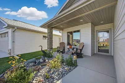 3321 Maple Leaf Loop S, Fargo, ND 58104 - Photo 3