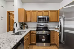 6889 Pine Crest Trail S, Cottage Grove, MN 55016 - Photo 11