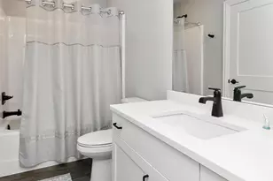 5716 Wildflower Dr S, Fargo, ND 58104 - Photo 43