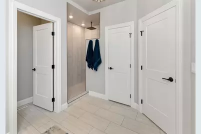 5716 Wildflower Drive S, Fargo, ND 58104 - Photo 29
