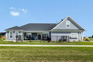 5716 Wildflower Dr S, Fargo, ND 58104 - Photo 49