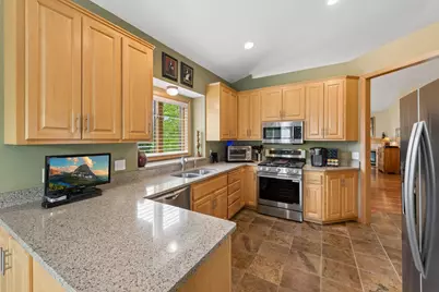 9009 Sutton Drive, Eden Prairie, MN 55347 - Photo 9