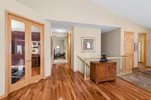 9009 Sutton Dr, Eden Prairie, MN 55347 - Photo 19