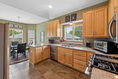 9009 Sutton Drive, Eden Prairie, MN 55347 - Photo 7