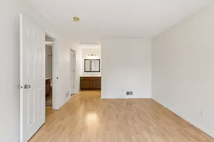 9521 Hartford Cir, Eden Prairie, MN 55347 - Photo 17