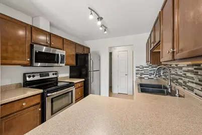 9521 Hartford Circle, Eden Prairie, MN 55347 - Photo 9