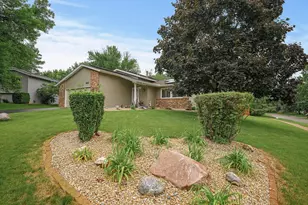 8522 Darnel Rd, Eden Prairie, MN 55347 - Photo 5