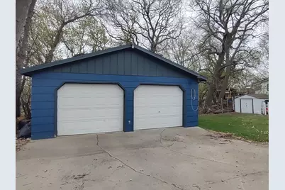610 Springen Avenue, Fergus Falls, MN 56537 - Photo 29