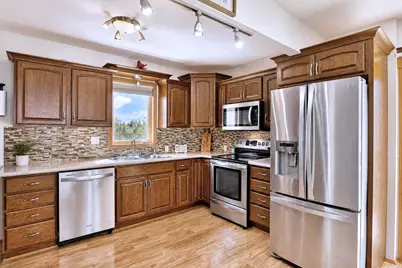 810 10th Avenue SE, Austin, MN 55912 - Photo 13