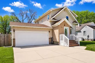 810 10th Ave SE, Austin, MN 55912 - Photo 5