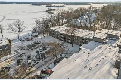 4397 Wilshire Boulevard #204, Mound, MN 55364 - Photo 3