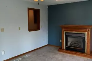 5256 Capitol St NE, Fridley, MN 55421 - Photo 7