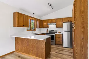 1610 Burns Ave, Saint Paul, MN 55106 - Photo 13