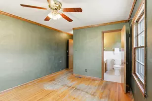 1562 Hoyt Ave E, Saint Paul, MN 55106 - Photo 13
