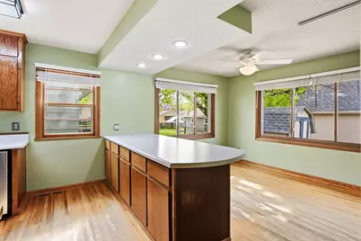 1562 Hoyt Avenue E, Saint Paul, MN 55106 - Photo 9