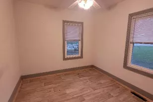 440 E Main St, Madelia, MN 56062 - Photo 21