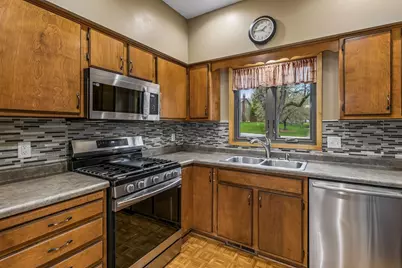 20914 Jacquard Avenue, Lakeville, MN 55044 - Photo 9