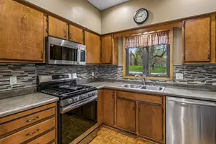 20914 Jacquard Ave, Lakeville, MN 55044 - Photo 9
