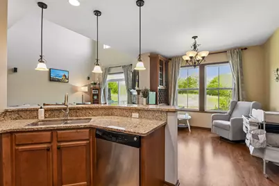 1932 Commonwealth Boulevard, Chanhassen, MN 55317 - Photo 11