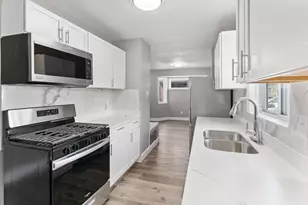 2443 Elliot Ave, Minneapolis, MN 55404 - Photo 9