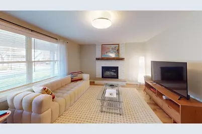 1046 Brooks Avenue W, Roseville, MN 55113 - Photo 3