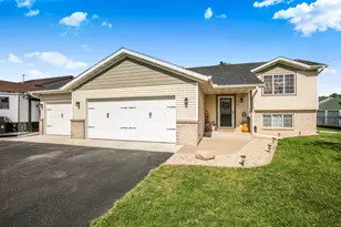 425 3rd St S, Sartell, MN 56377 - Photo 1