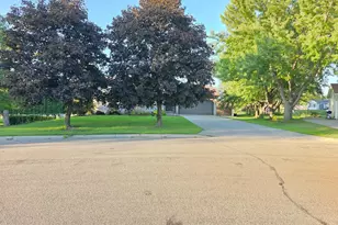 330 Arglen Dr, Owatonna, MN 55060 - Photo 21