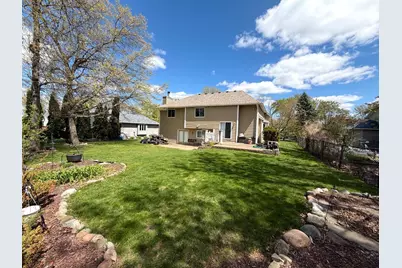 2555 Sylvan Street, Little Canada, MN 55117 - Photo 5