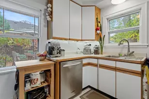 5124 Beard Ave S, Minneapolis, MN 55410 - Photo 9