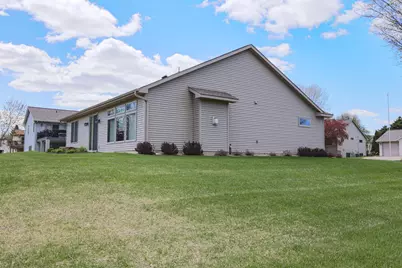 298 Kusilek Street, River Falls, WI 54022 - Photo 3