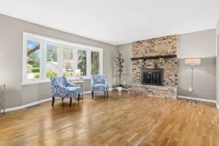 5815 Evergreen Ln, Shoreview, MN 55126 - Photo 9