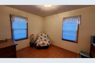 2186 Reaney Avenue E, Saint Paul, MN 55119 - Photo 9