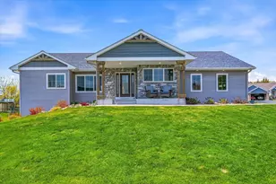 31722 Marshview Ct, Lindstrom, MN 55045 - Photo 3
