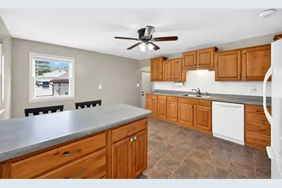 509 31st Street NE, Rochester, MN 55906 - Photo 11
