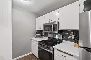 1044 Carmel Ct, Shoreview, MN 55126 - Photo 7